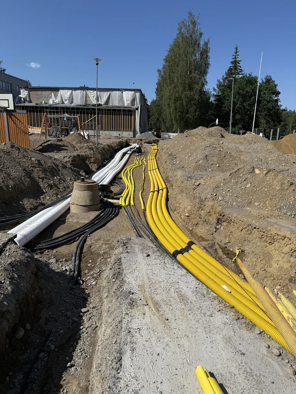 Sähköasennukset ja -urakointi